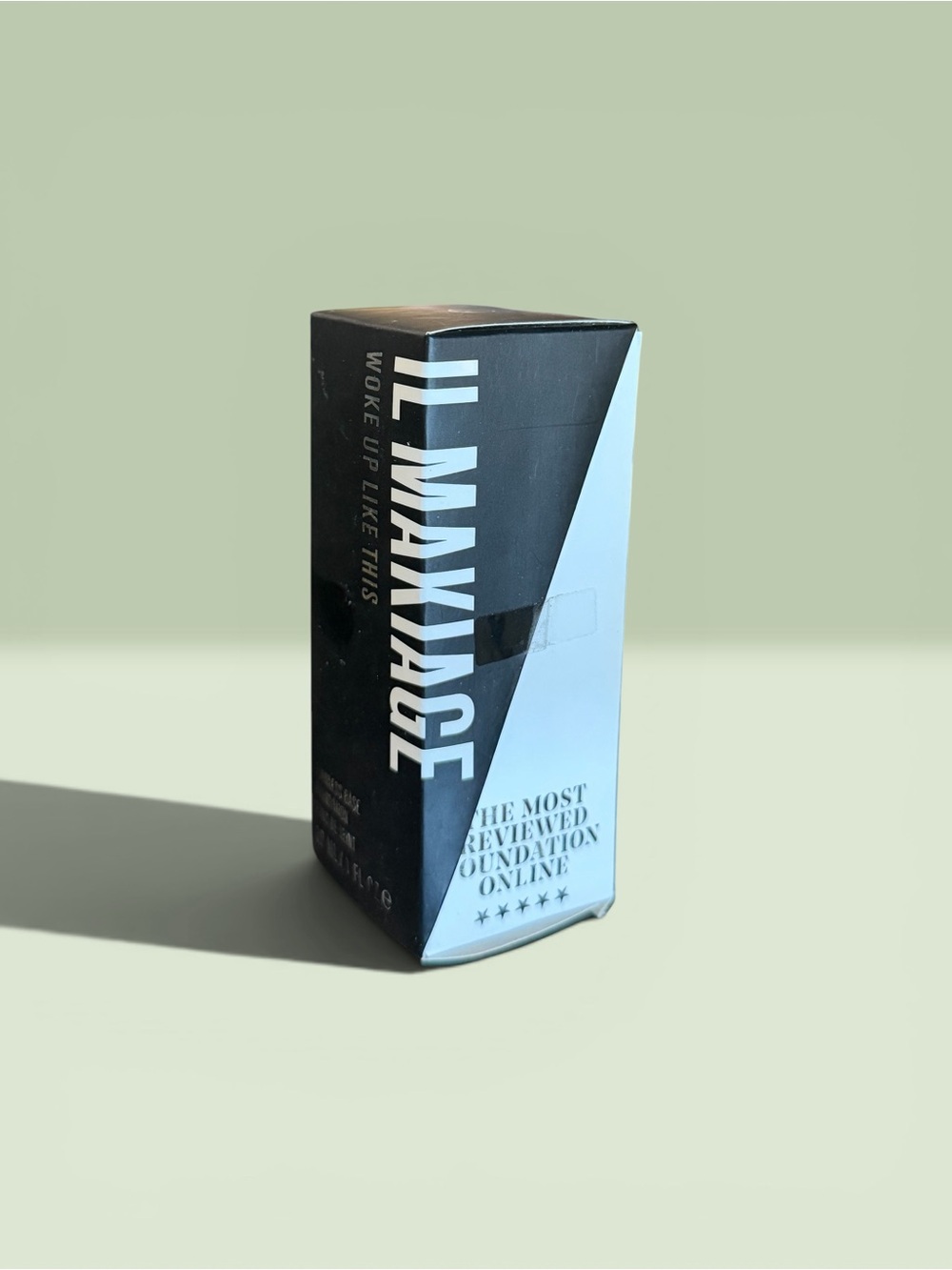 IL Makiage foundation. Color: Woke up this way. 060 30ml. Brand new
